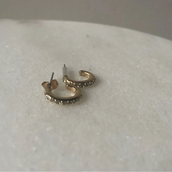 ✨Free add-on ✨ Lot ‎ of 2 faux silver & gold hoop earrings - Picture 6 of 6